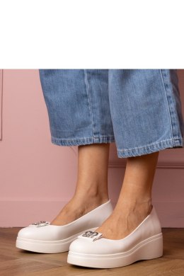 Półbuty Model Patos 5045 White - PRIMO