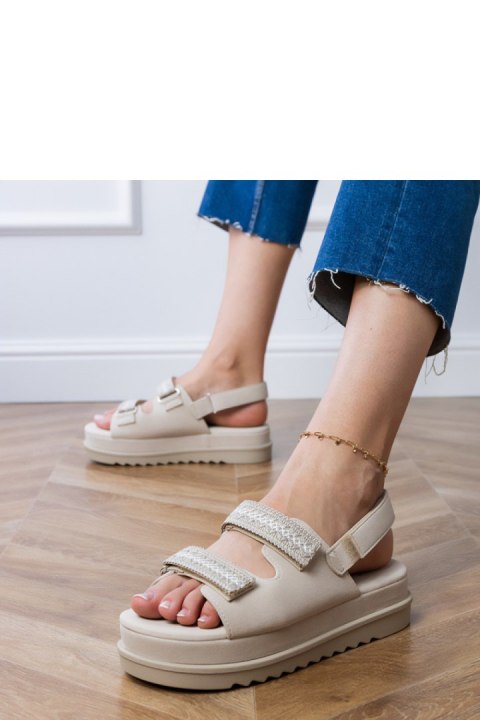 Sandały Model Jenisej PL367 Beige - PRIMO Sandały Model Jenisej PL367 Beige - PRIMO