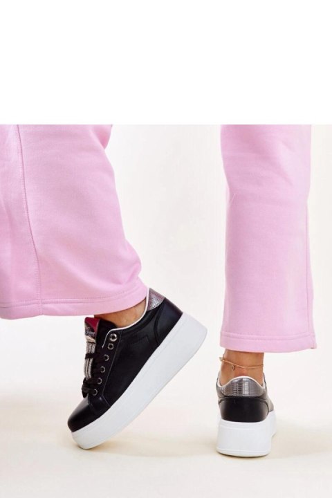 Czarno-srebrne sneakersy z cyrkoniami Maurizia - Solea Hurtownia odzieży on-line, moda damska, bielizna i obuwie dla kobiet - Ma Czarno-srebrne sneakersy z cyrkoniami Maurizia - Solea Hurtownia odzieży on-line, moda damska, bielizna i obuwie dla kobiet - Ma